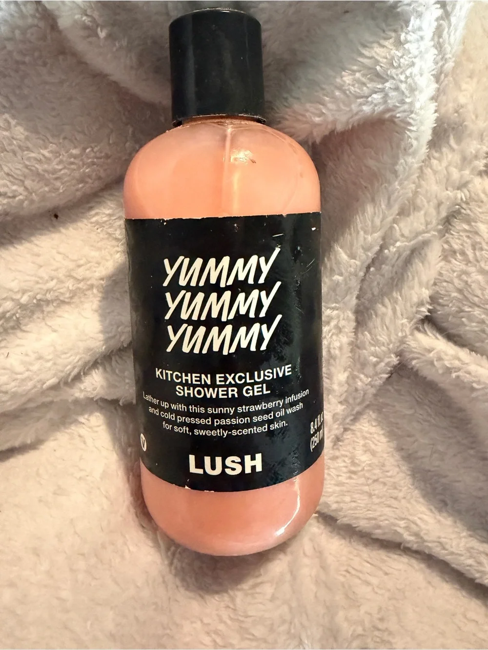 Lush Yummy Yummy Yummy Shower Gel - Peachy Pink
